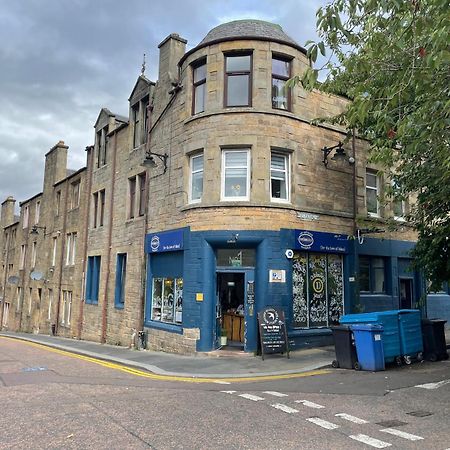 Crown Aros Beag, Ultra City Central 2 Bedroom Apartment With Free Parking Onsite Inverness Bagian luar foto