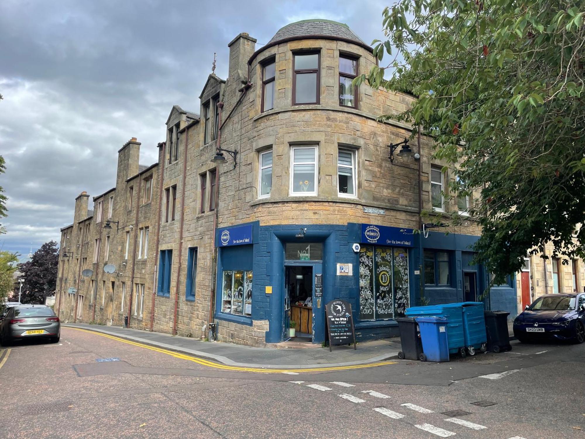 Crown Aros Beag, Ultra City Central 2 Bedroom Apartment With Free Parking Onsite Inverness Bagian luar foto